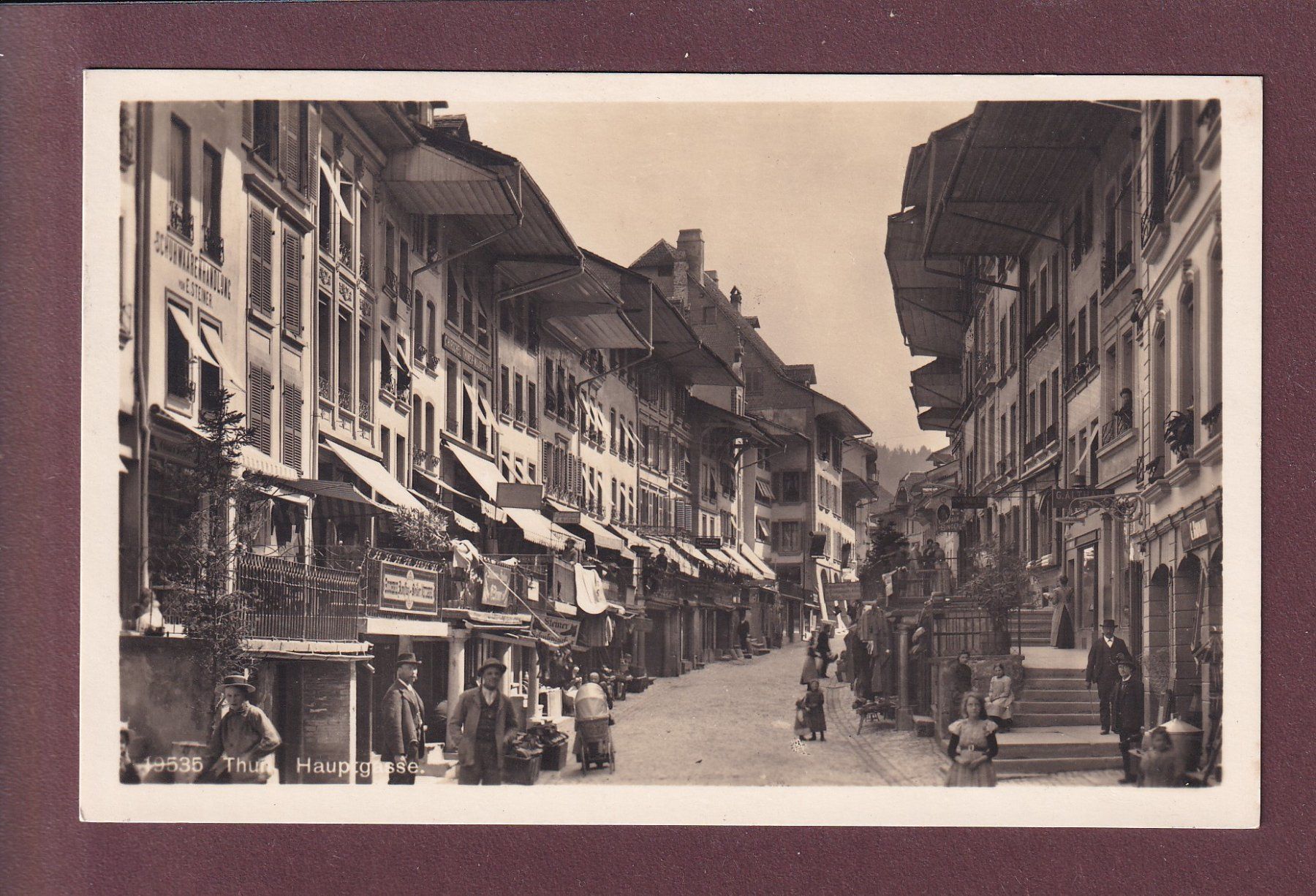 Cartes postales: THUN - Hauptgasse - Leute - 1930 – D'occasion à Pully par nicecards