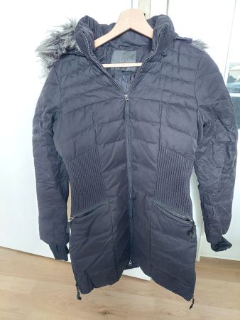 SCHWARZE DAUNEN/FEDER WINTERJACKE GR. S