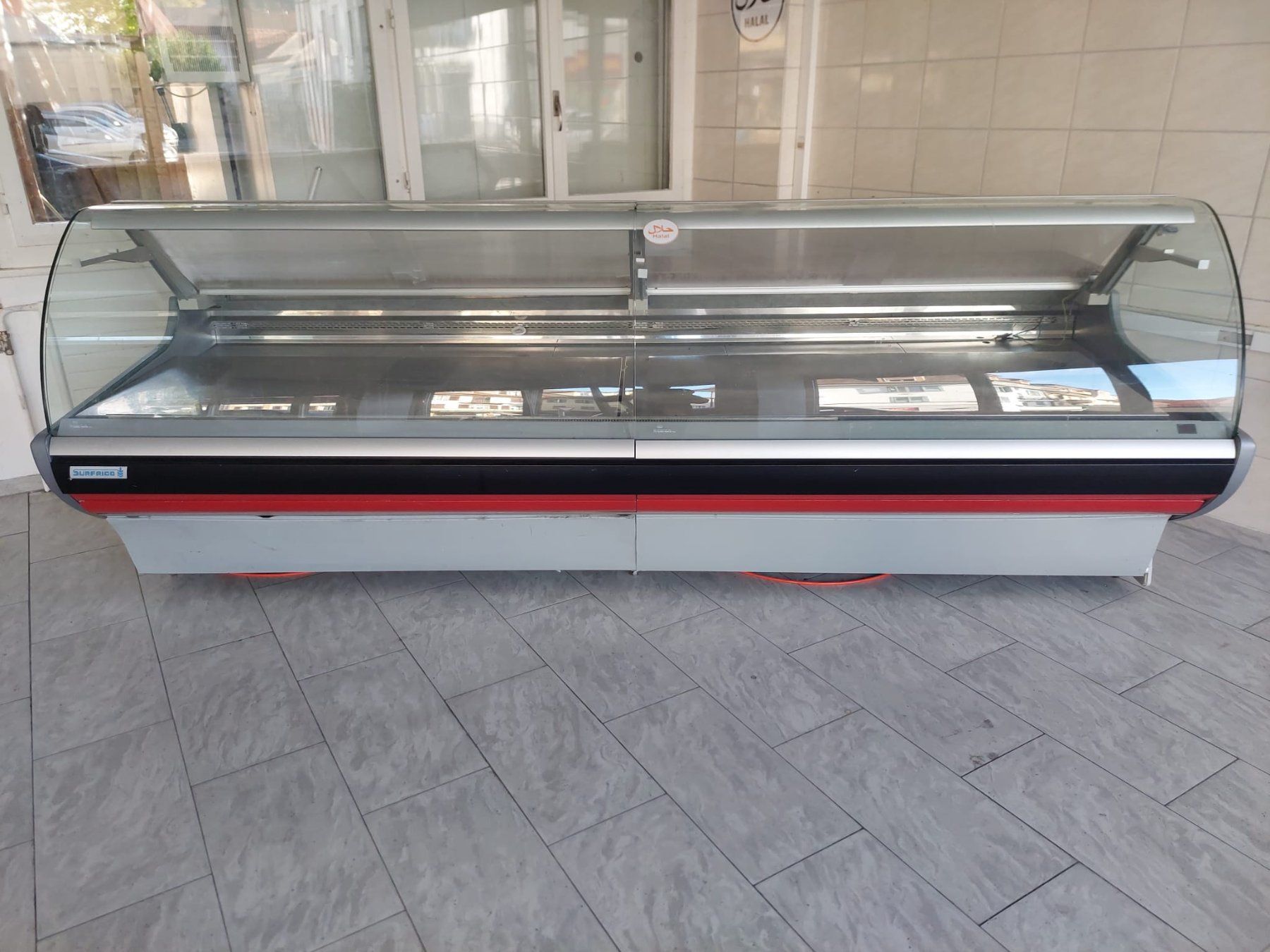 Vetrine: Fleischvitriene .. Presentoire de viande pour boucherie – Usato da Biel-Bienne venduto da Ybird