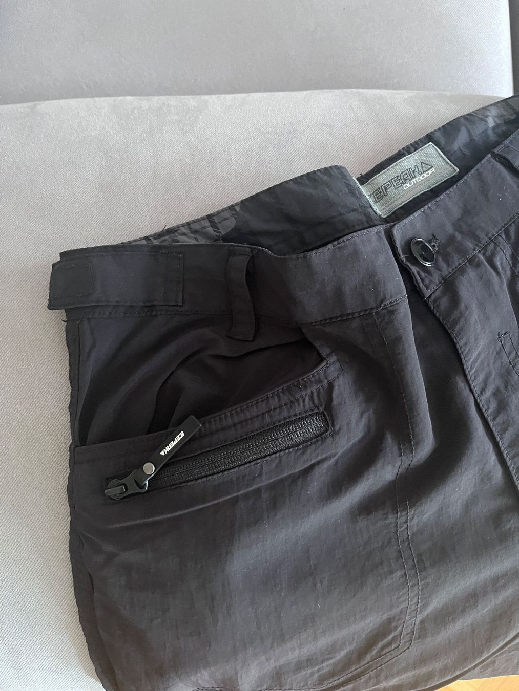 Icepeak Pantaloni: Icepeak 3/4 Cargo Hosen Grösse M – Usato da Ittigen venduto da Luky37 2