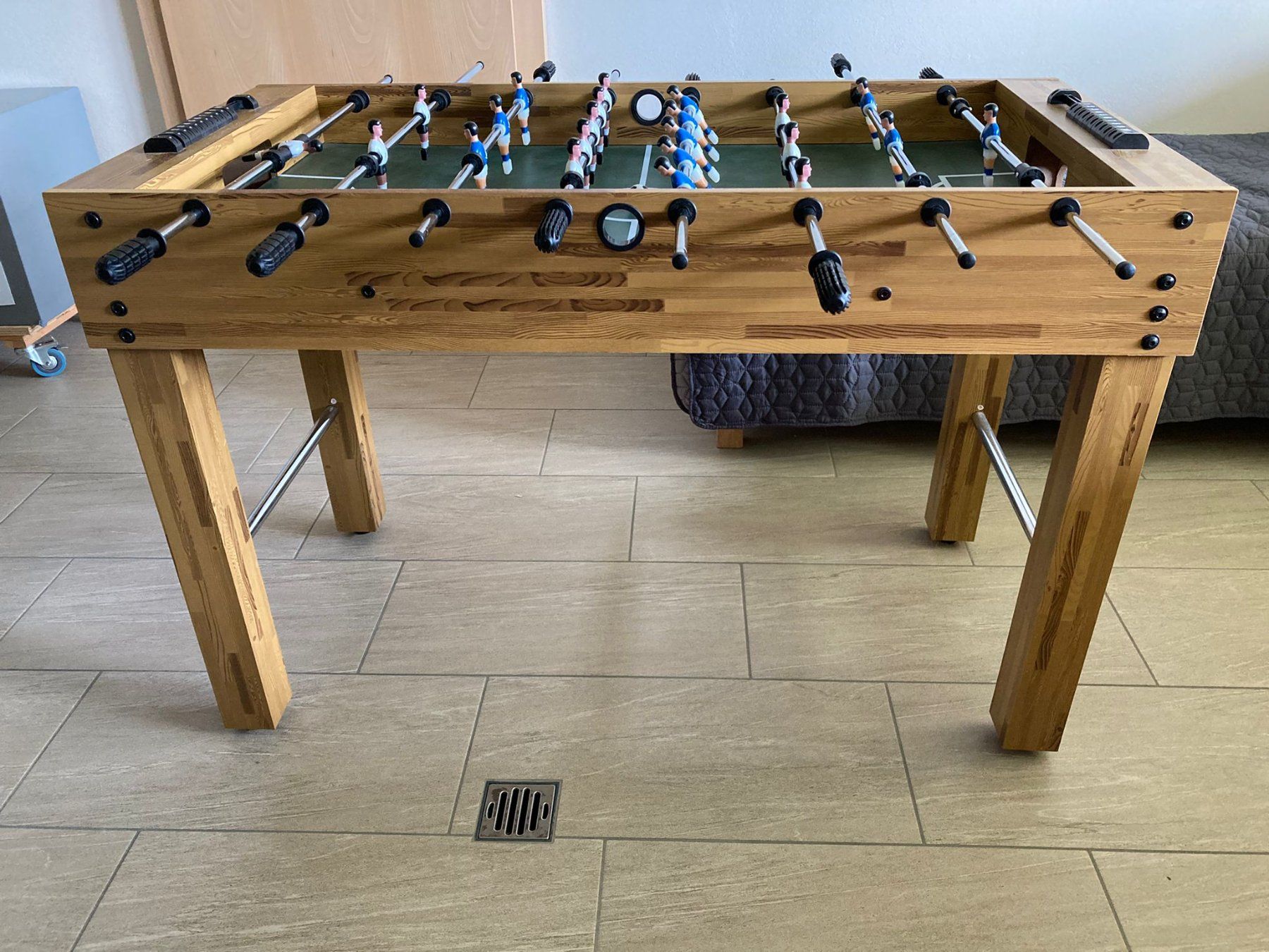 Spielzeuge: Kinder Töggeli-Kasten (Hasliberg) – Neu (gemäss Beschreibung) aus Menziken von Atelier_Bruendler 2