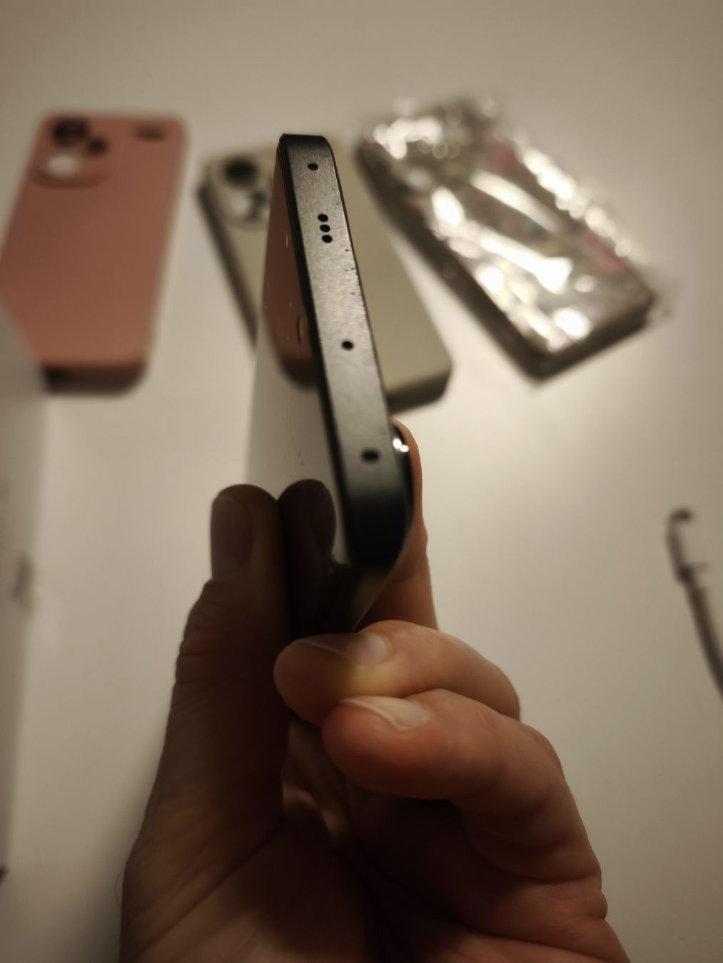 Xiaomi Telefoni cellulari / Smartphones: Xiaomi Redmi Note 13 pro+ Schwarz  – Usato da Murten venduto da pla_j9qh 4