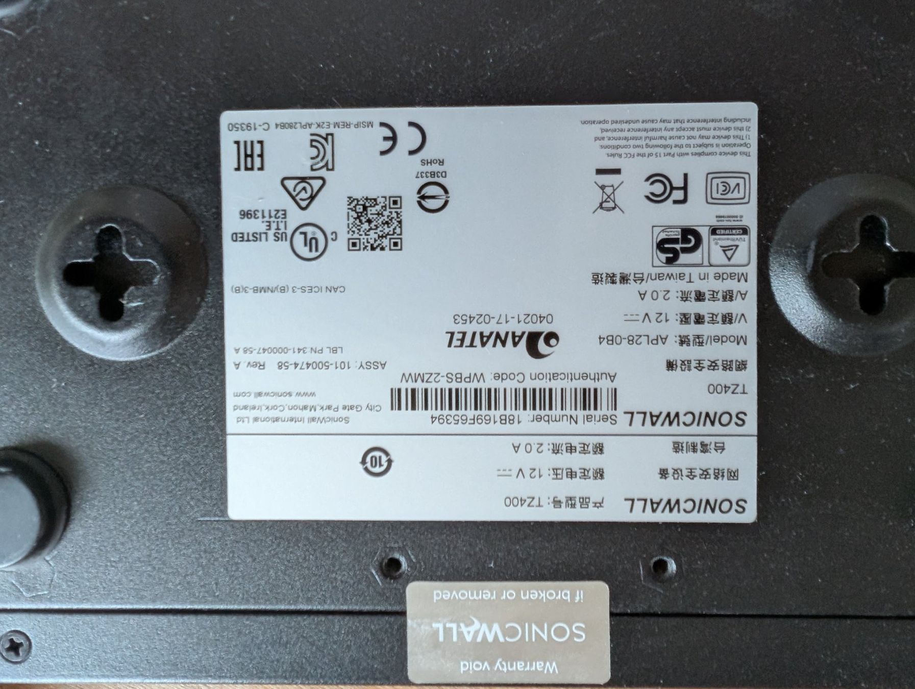 Sonicwall Firewall: SonicWall TZ400 Firewall Router mit Netzteil – Gebraucht aus Wettswil von happiness3 2