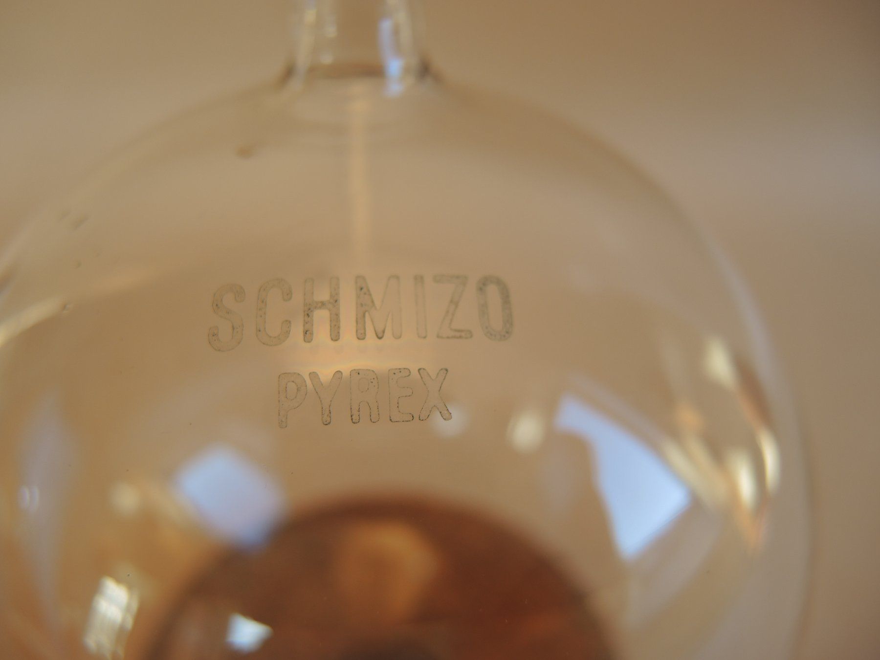 Bicchieri: Hoher Glaskolben Schmizo Pyrex Rundbodenkolben – Usato da Rorschach venduto da maeck8 2