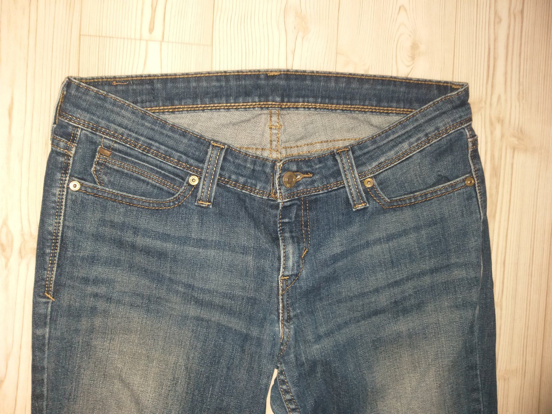 Levi's Jeans: LEVIS STRAUSS  Jeans    Taille / Grosse 9S – Usato da Cossonay-ville venduto da Super-Price-Quality 1