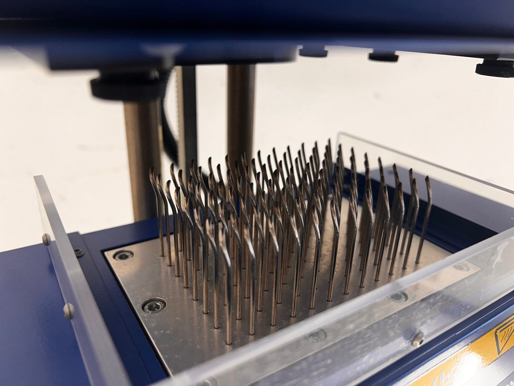 Accessori da laboratorio: Porvair Science IST Sample Konzentrator Micro-DS96 – Usato da Niederdorf venduto da LeptonAG_Labor 5