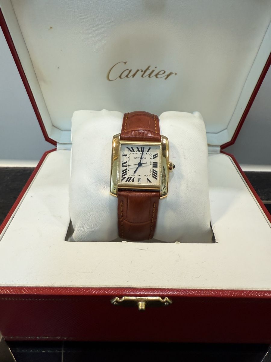 Cartier Orologi: Cartier Tank 18K Automatic – Usato da Zürich venduto da WATCHROOM 1