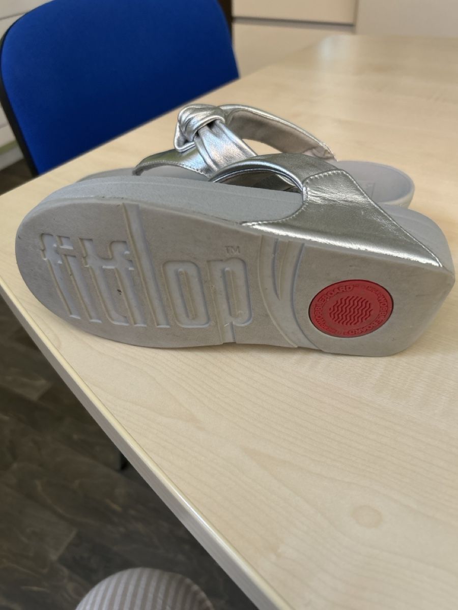 Fitflop Scarpe da donna: Fitflop Sandalen Silber Damen Grösse 36 – Nuovo (secondo la descrizione) da Umiken venduto da AzizaAmar20 1