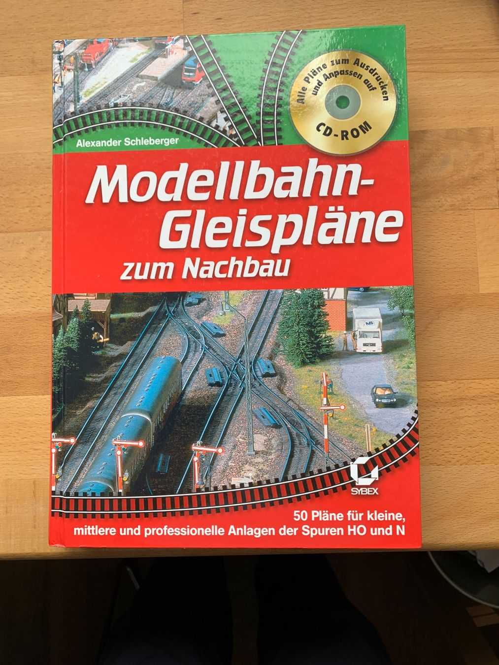 Modellini di ferrovie: Buch "Modellbahn-Gleispläne ohne CD" – Usato da Belp venduto da capowiga