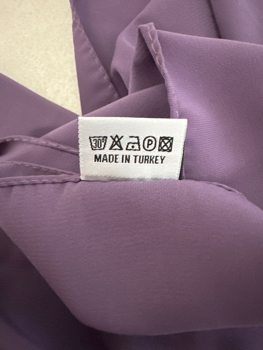 Foulard & Sciarpe: Tuch / Schal violett – Usato da Zug venduto da Hehe 1