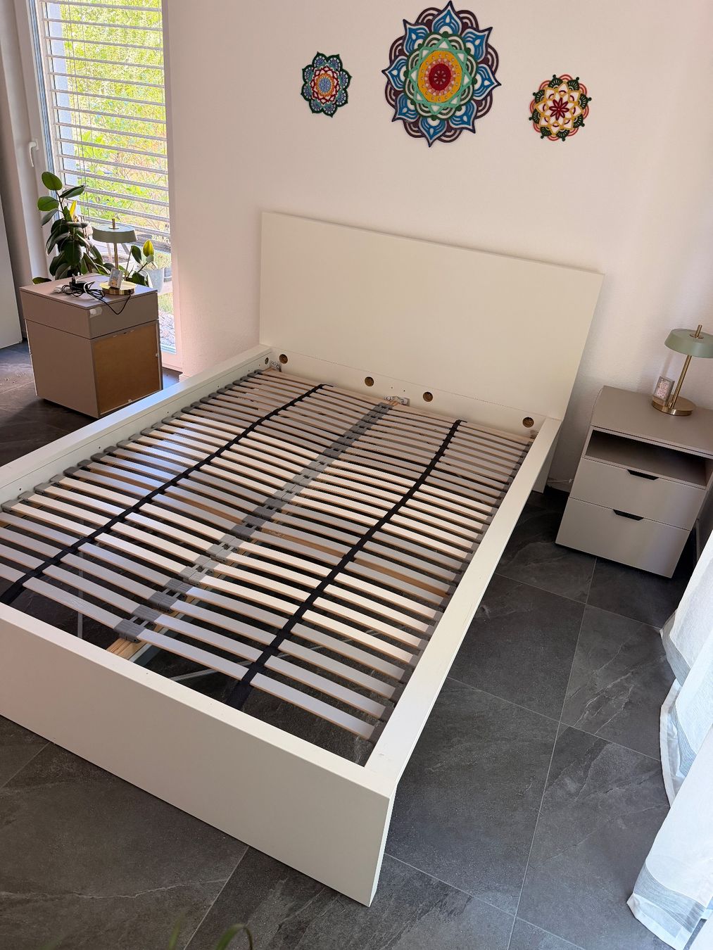 Ikea Betten: Bett Malm mit Matratze – Gebraucht aus Grellingen von bag_dnn7 3