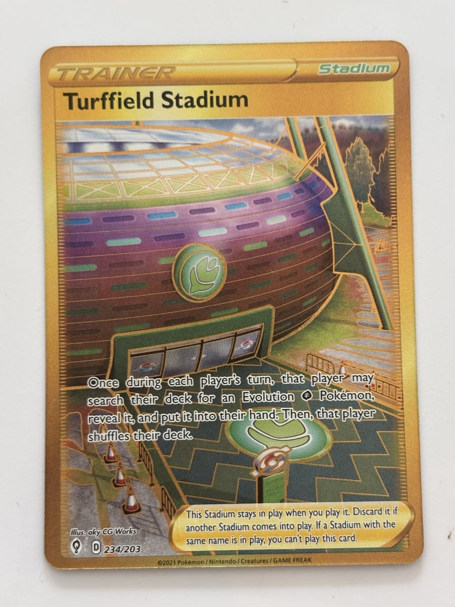 Pokémon Carte collezionabili: Carte Pokémon TURFFIELD STADIUM ancienne – Nuovo (secondo la descrizione) da lausanne venduto da helderj