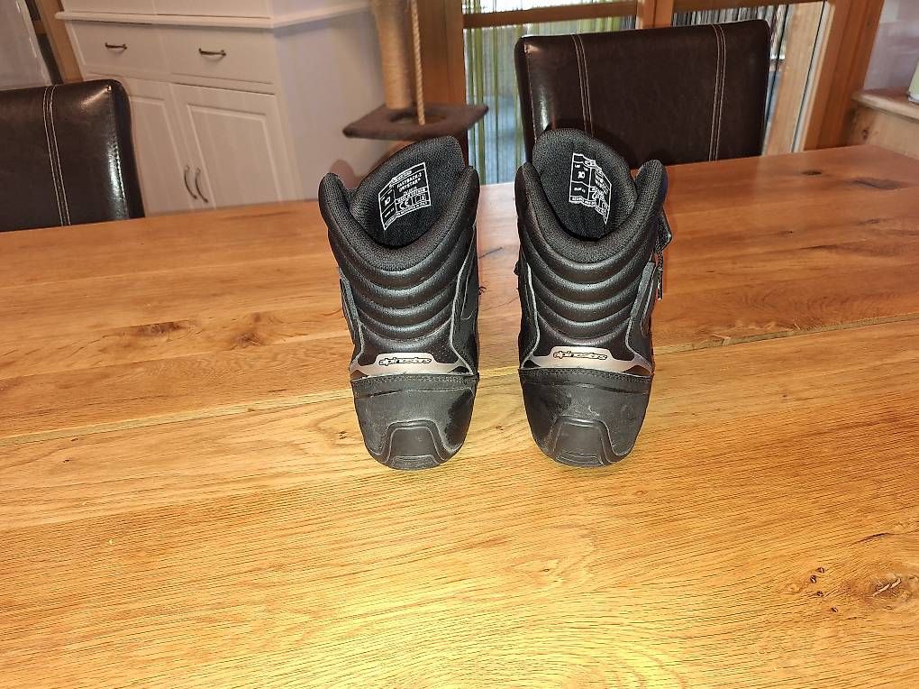 Chaussures hommes: Alpinestars Fastback-2 Motorradschuhe – D'occasion à Schwarzenburg par kre_8wg7 1