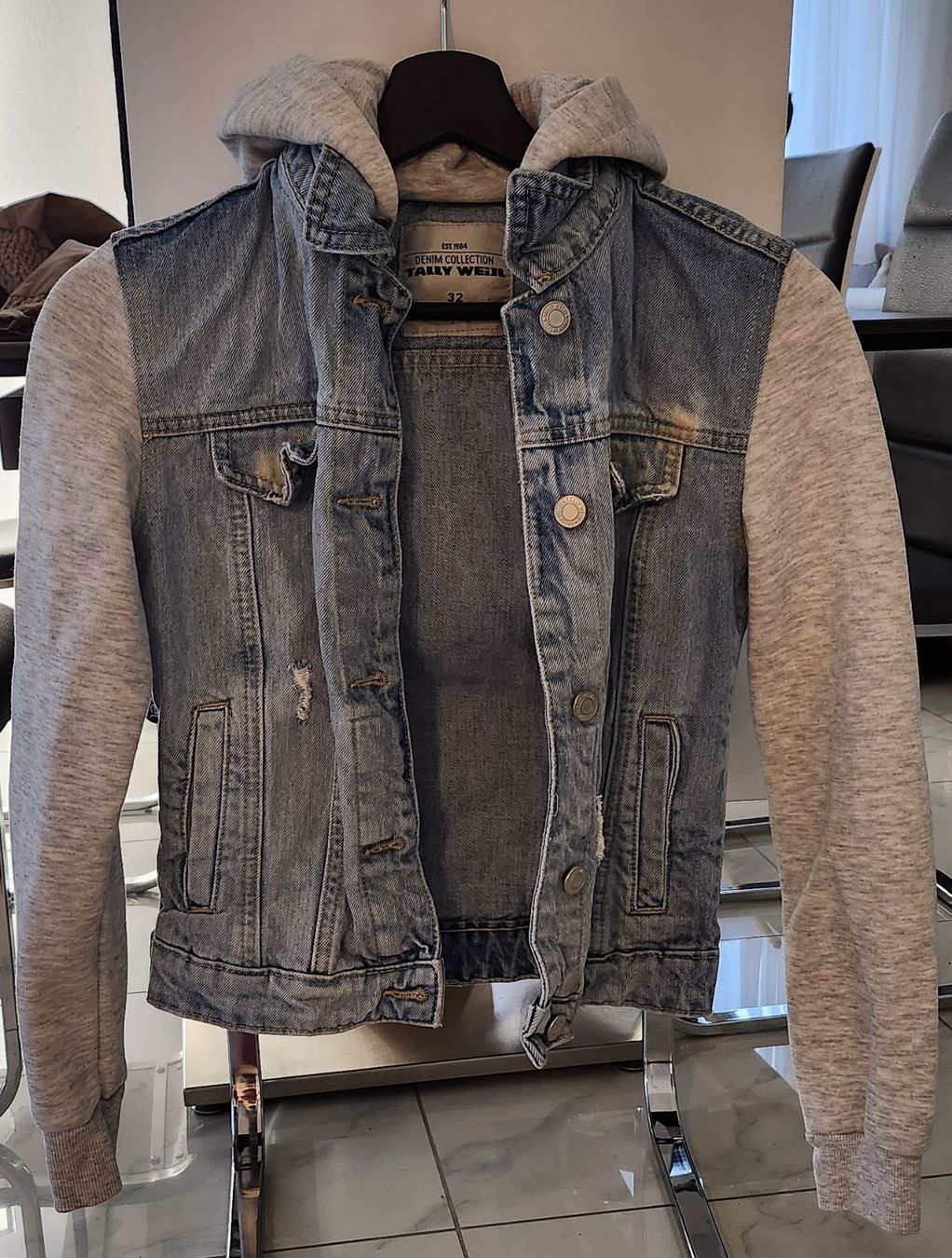 Giacche: Jeansjacke – Usato da Mägenwil venduto da Lea.SN