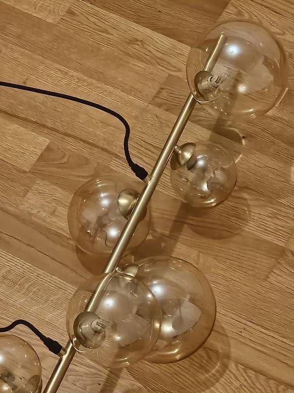 Lustres & lampes de plafonds: Stilvolle Deckenlampe mit 7 Glaskugeln – D'occasion à Zollikofen par Lexxy 2