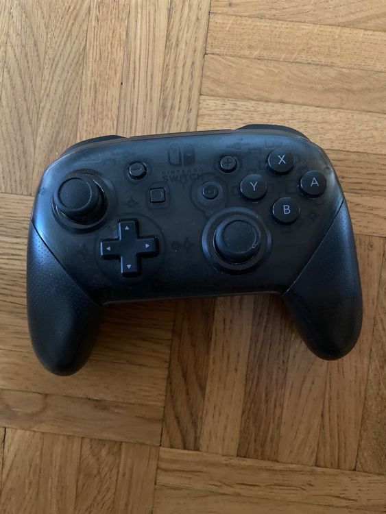 Manette Nintendo Switch Pro (Gebraucht) in Genève für CHF 20 – mit ...
