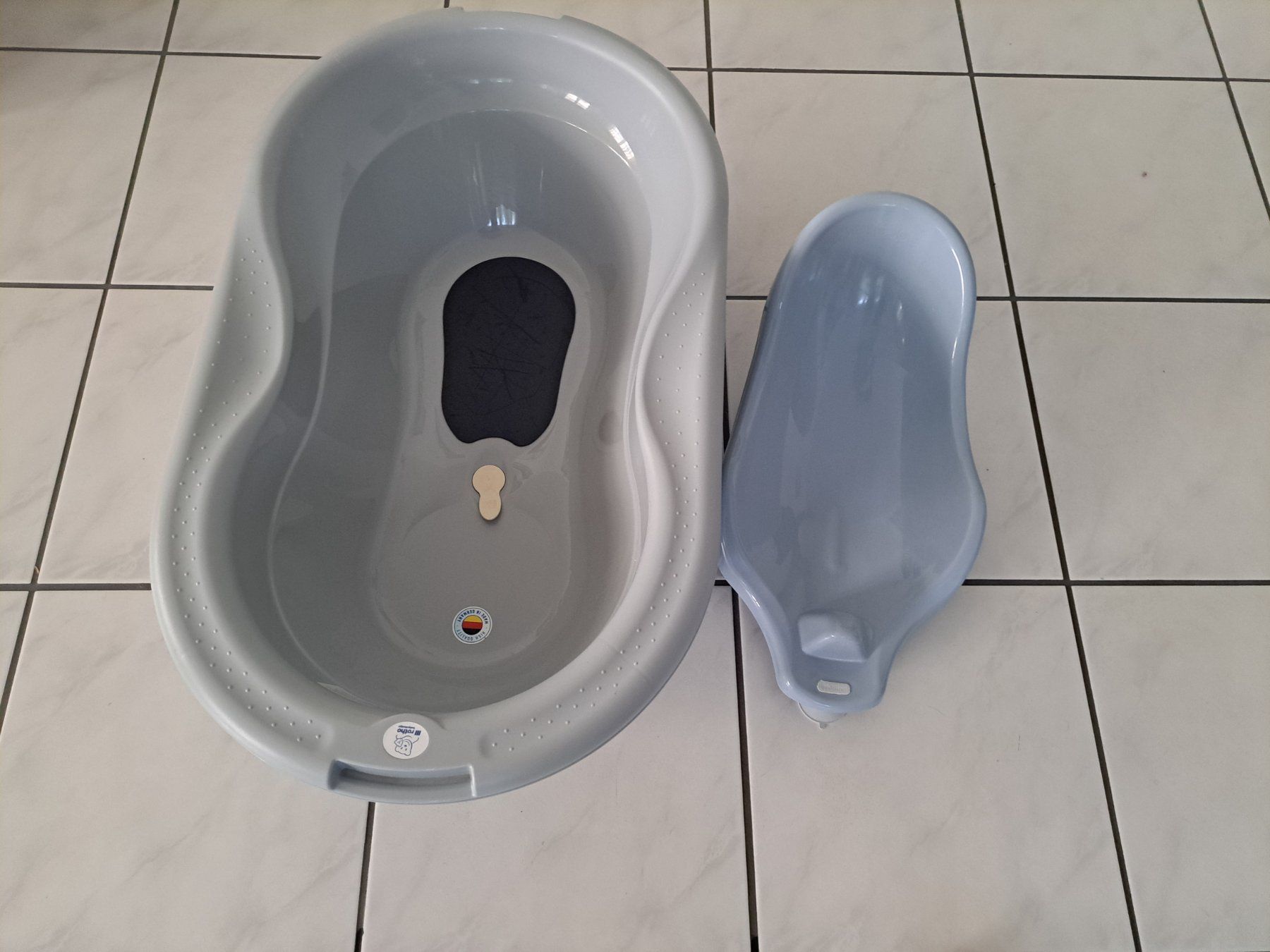 Rotho Vasche da bagno: Babybadewanne mit Einsatz – Usato da Kaltbrunn venduto da Nili133 1