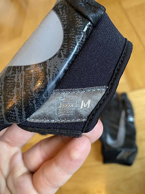 Guanti & manicotti: Football Handschuhe Nike Gr. M – Usato da Solothurn venduto da ger_88sr 2