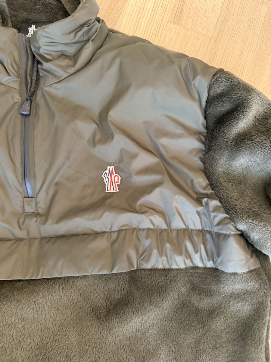 Moncler Pulls & Sweat-shirts: Moncler Pullover Grösse XL guter Zustand – D'occasion à Meilen par cli_6tt5 2