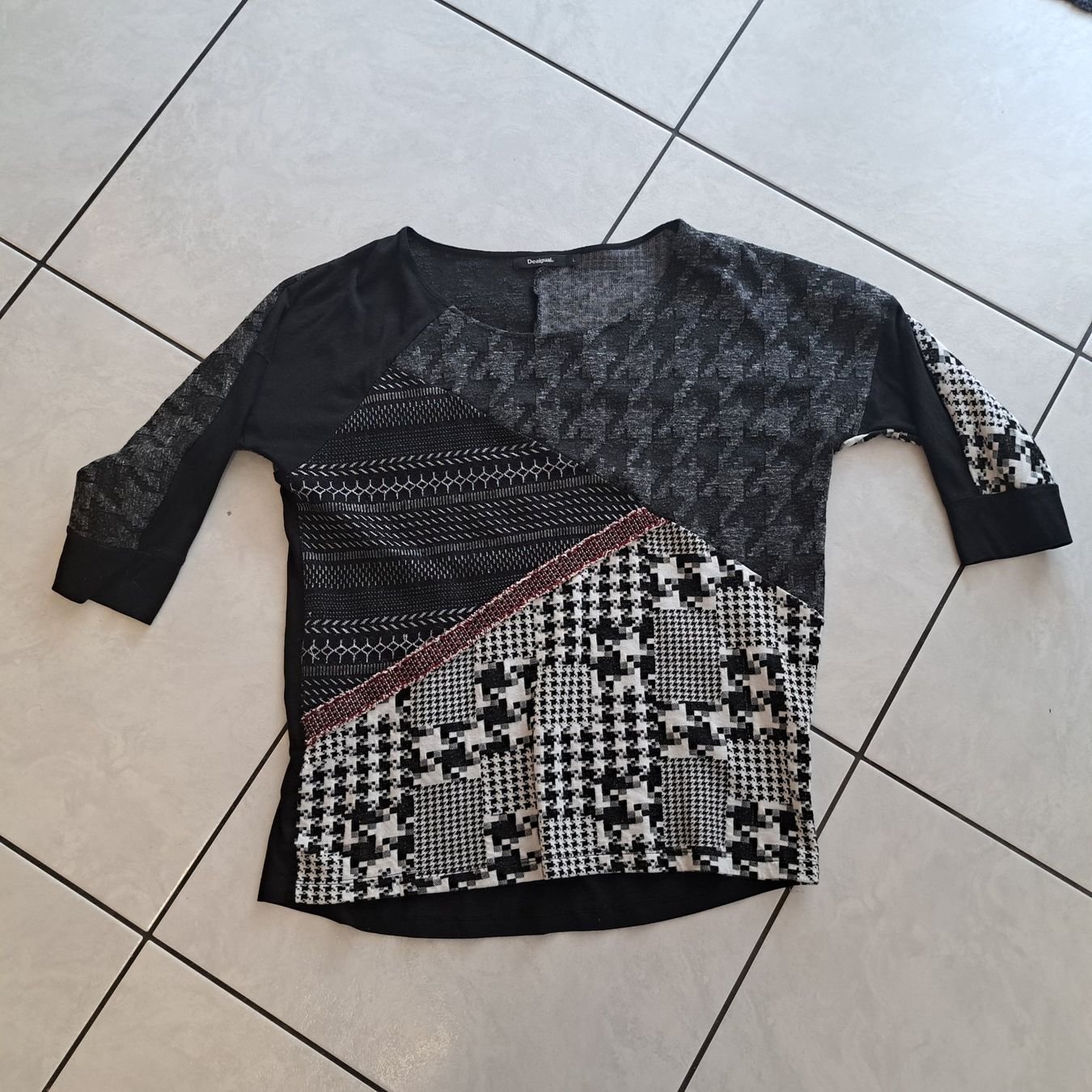 Desigual Maglioni & Felpe: Desigual Pullover Gr. L Neuwertig – Nuovo (secondo la descrizione) da St. Margarethen TG venduto da Sunnycat