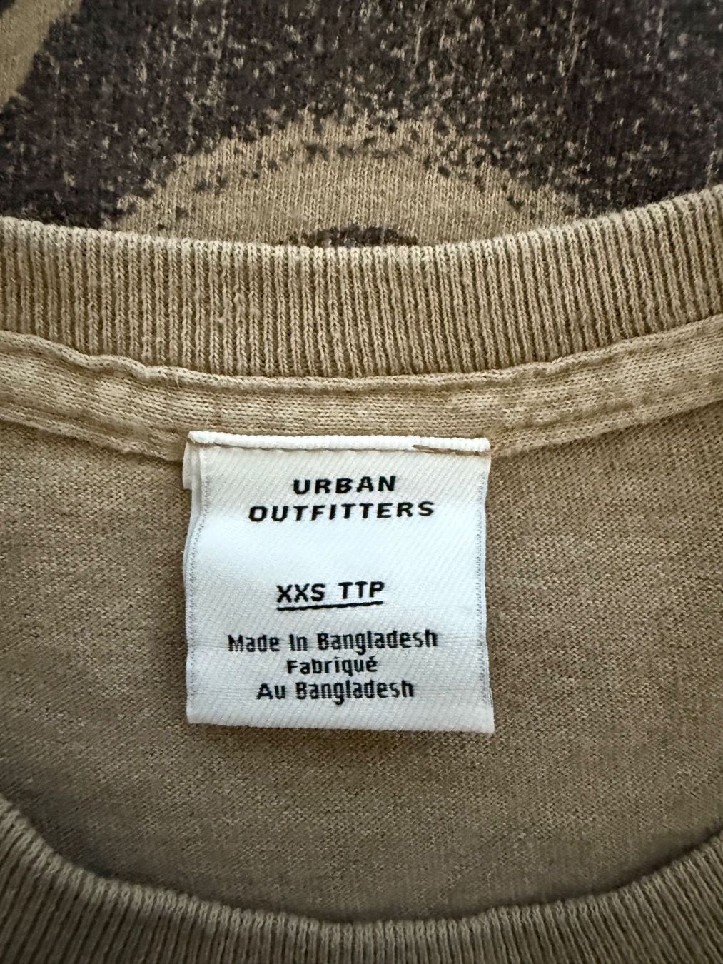 Urban Outfitters T-shirt: Urban Outfitters T-Shirt – Usato da Niederdorf venduto da Grimpe0508 2