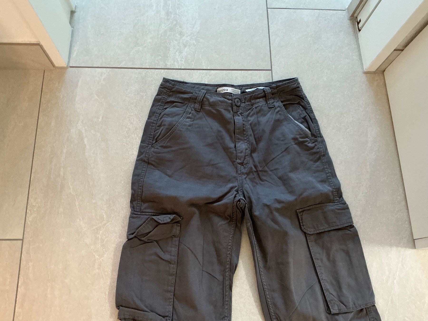 Bershka Hosen: Bershka Hose Gr.38 – Gebraucht aus Würenlos von sta_r99r 1