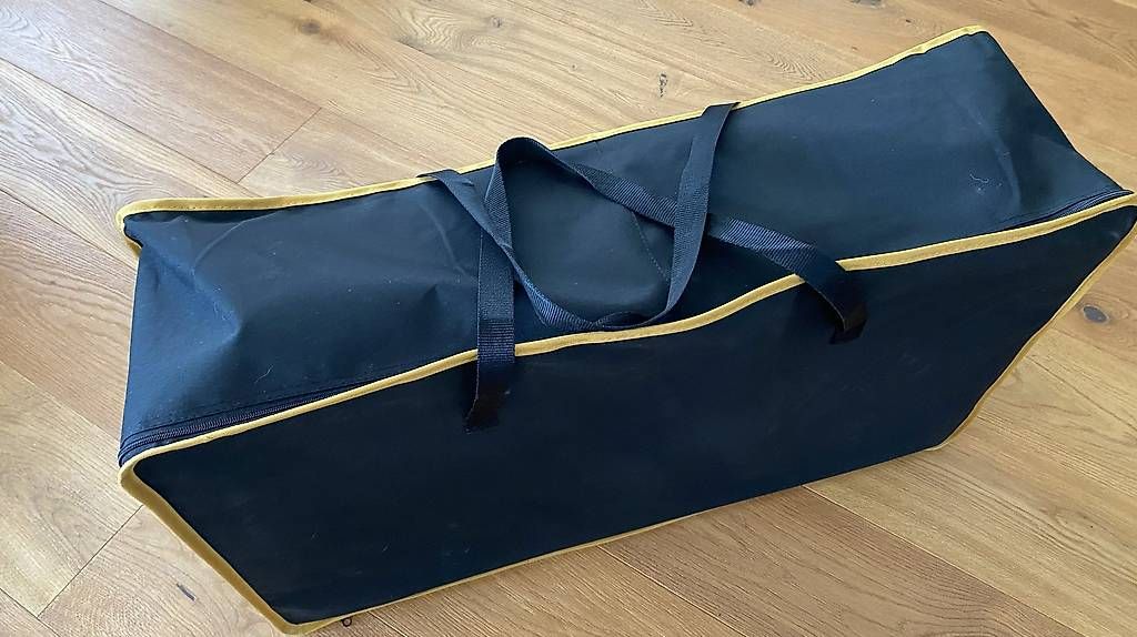 Cucce & Letti: Hundebett fürs Auto – Nuovo e nell'imballaggio originale da Möriken AG venduto da Beppo3 4