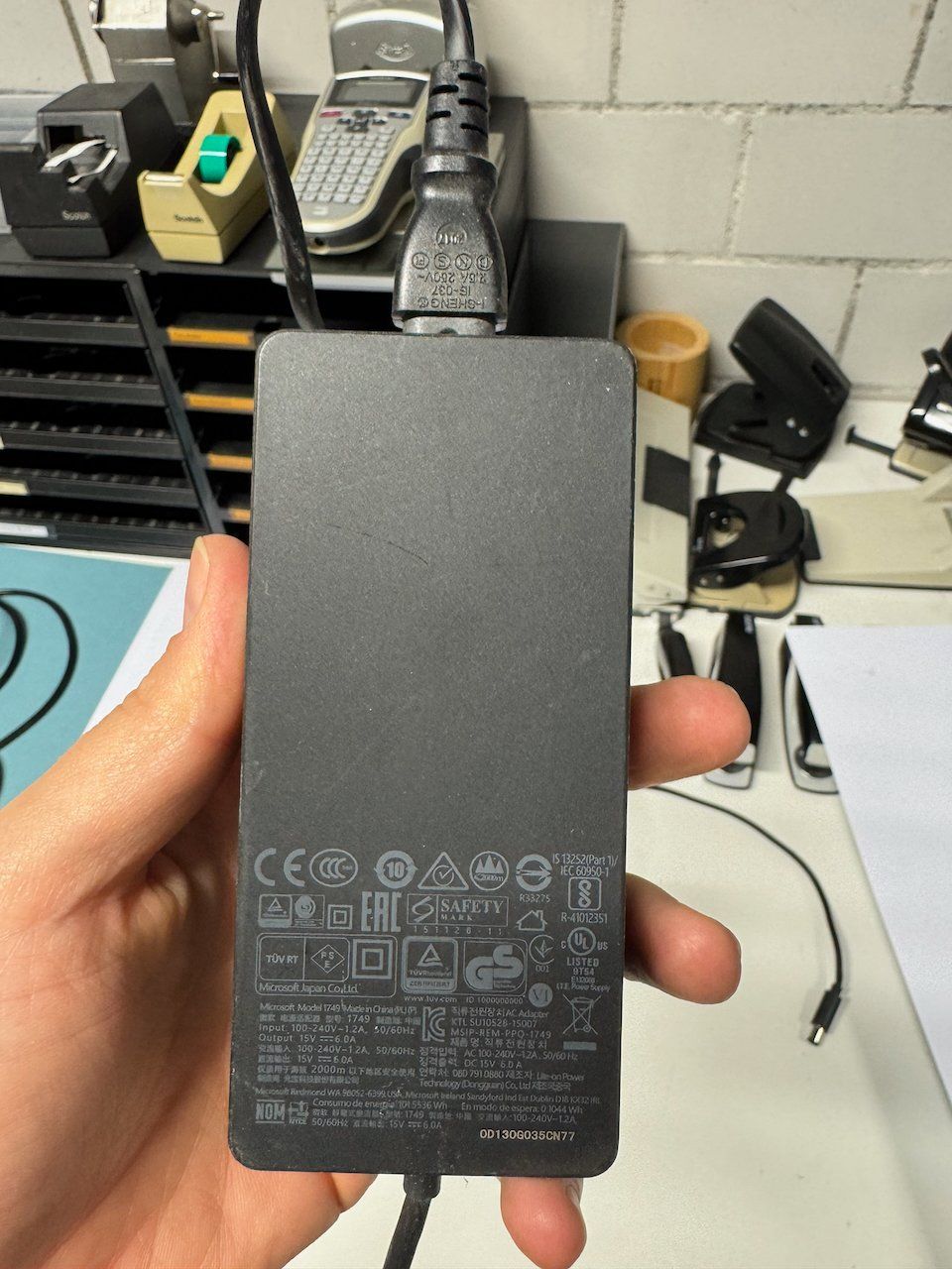 Microsoft Chargeur: Surface Dock Netzteil 90W – D'occasion à Frauenfeld par cinque