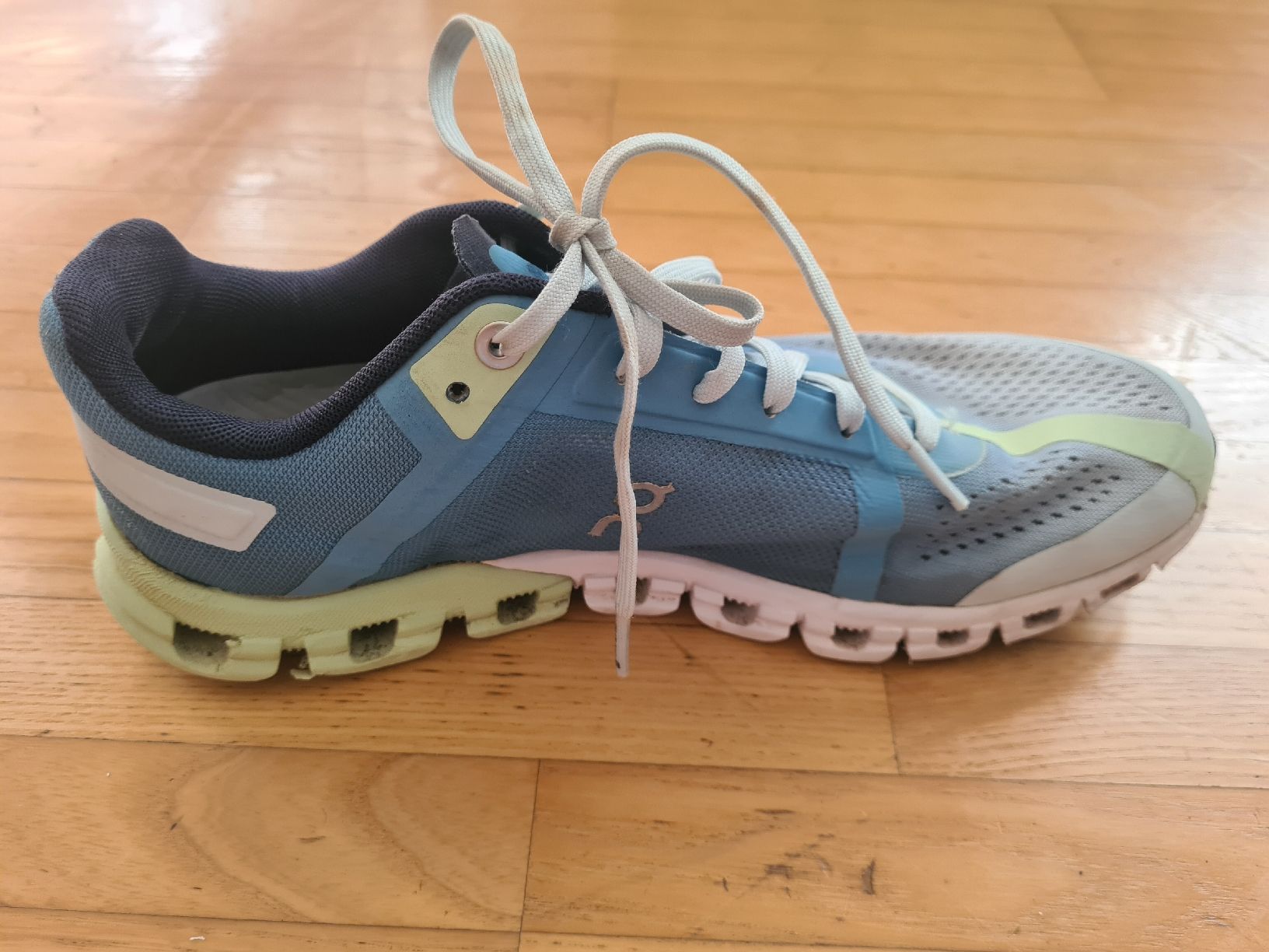 On Scarpe da uomo: ON sneakers, blau-weiss-hellgrün, gr. 40 – Usato da Steinhausen venduto da MilaB 7