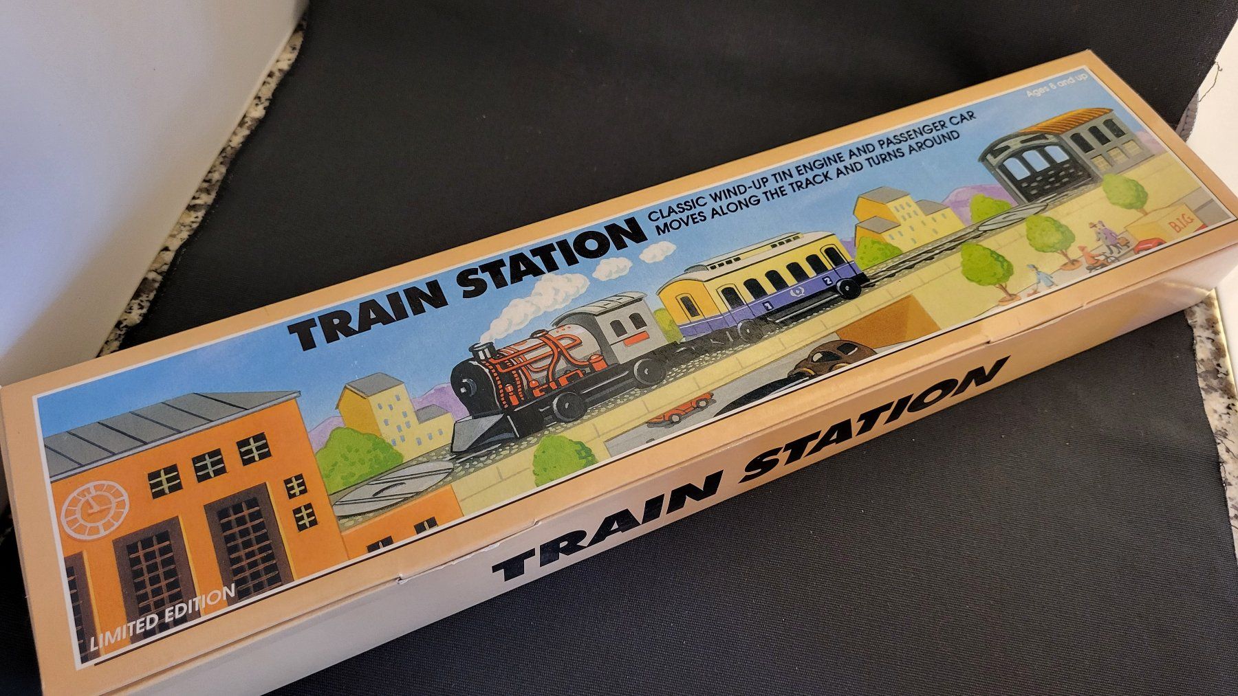 Spielzeuge: Train Station SCHYLLING – Neu und originalverpackt aus Basel von spinne02 8