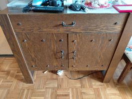 Commode  a venir chercher a 2800 Delémont
