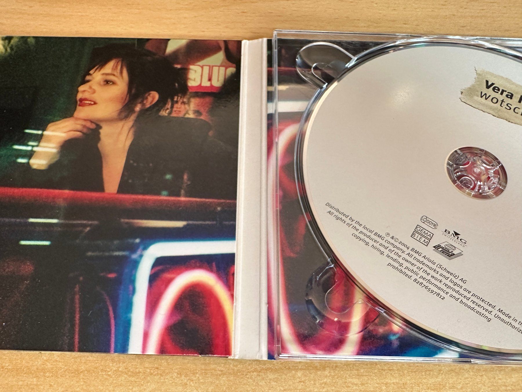CD: Vera Kaa – Wotschmi – Usato da Rikon im Tösstal venduto da Alpenmutz 2