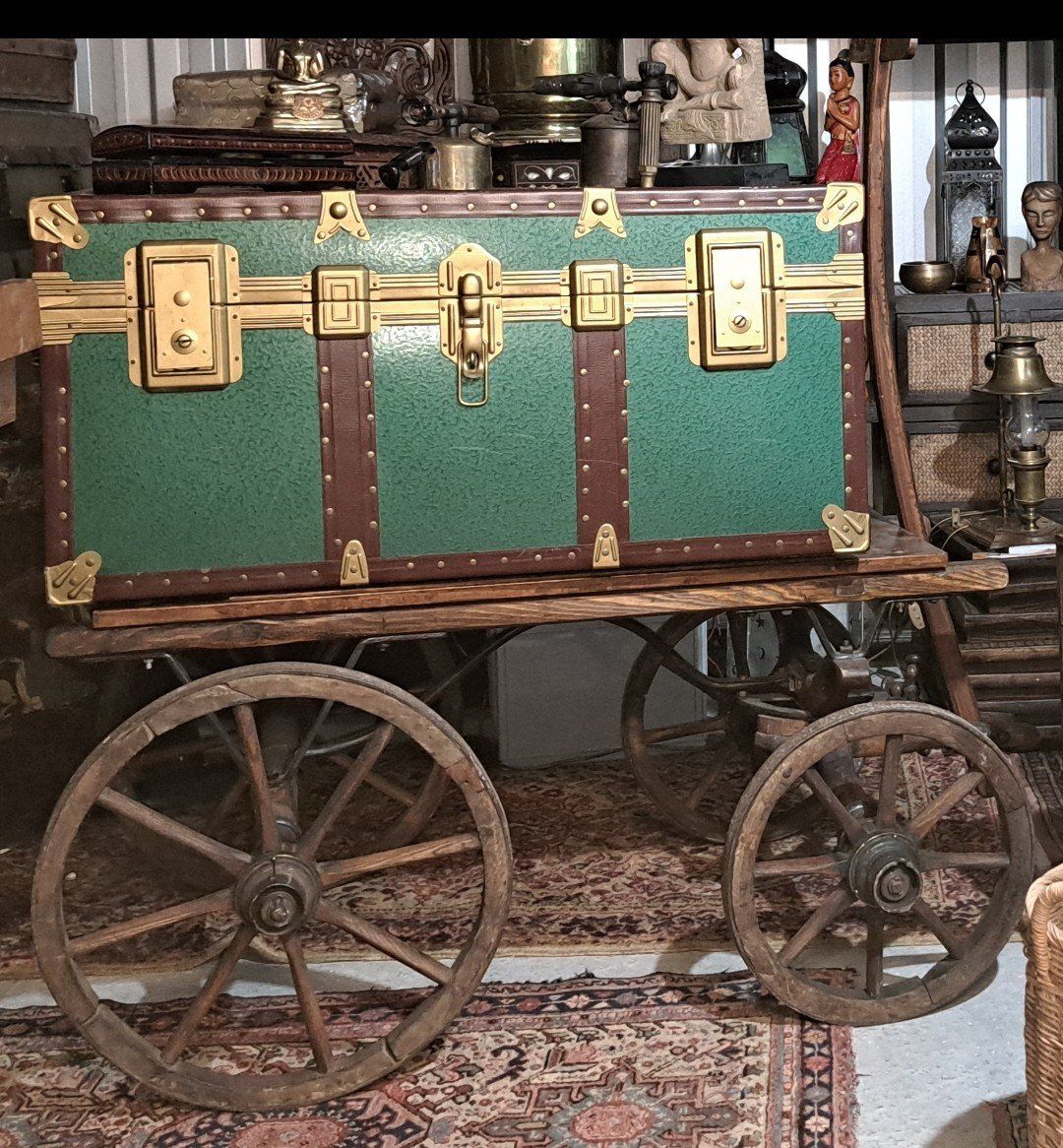 Aratri: Charriot antique avec malle – Usato da Vernier venduto da 19pigments