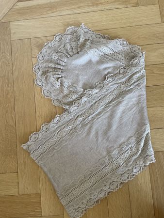 Rosemunde Damen Tuch Schal beige mit Spitze guter Zustand
