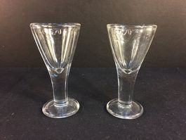 Vintage 2 Pressed Schnaps/Likörgläser
