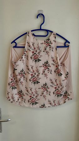 Forever 21 Top, Grösse S, Sommerliches Blumenmuster💐