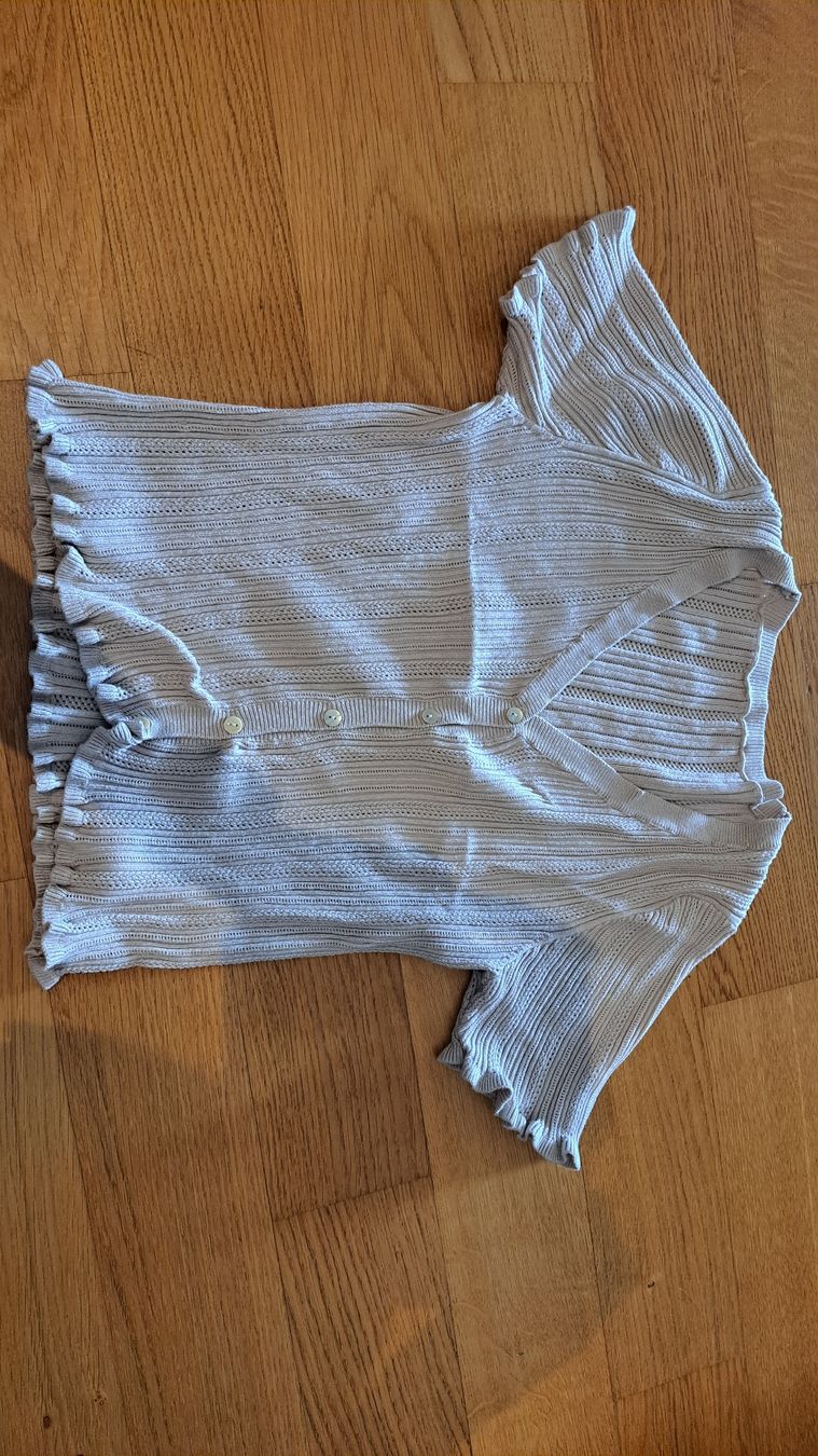 T-Shirts: Sommerliches Strickshirt mit Rüschen – Gebraucht aus Seengen von ja6_65wp 2