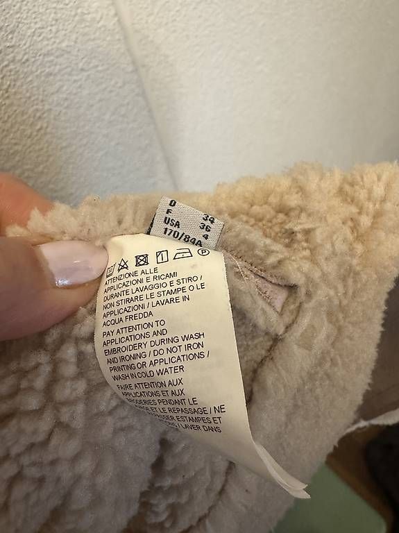 Pinko Giacche: PINKO Wildleder Jacke Gr. S – Usato da Zürich venduto da tanski_m 3