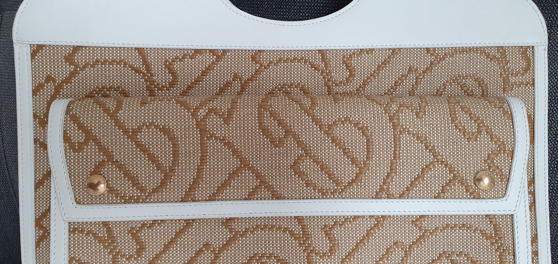 Burberry Borse da donna: Burberry Pocket neu – Nuovo e nell'imballaggio originale da Herznach venduto da DieMartin 2