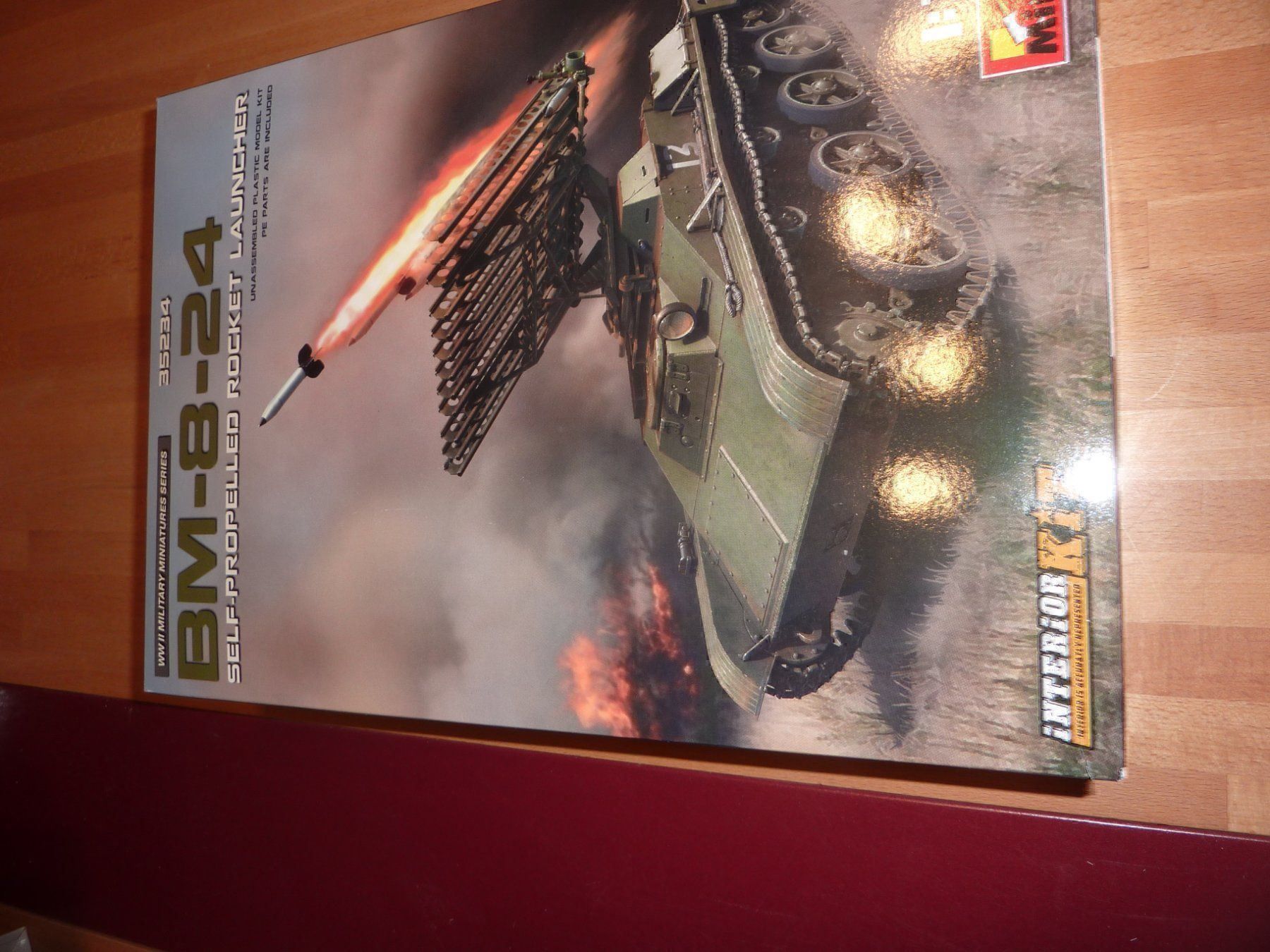 Kit di modellismo & Modellini statici: BM-8-24 – Nuovo e nell'imballaggio originale da Balsthal venduto da bouteliee