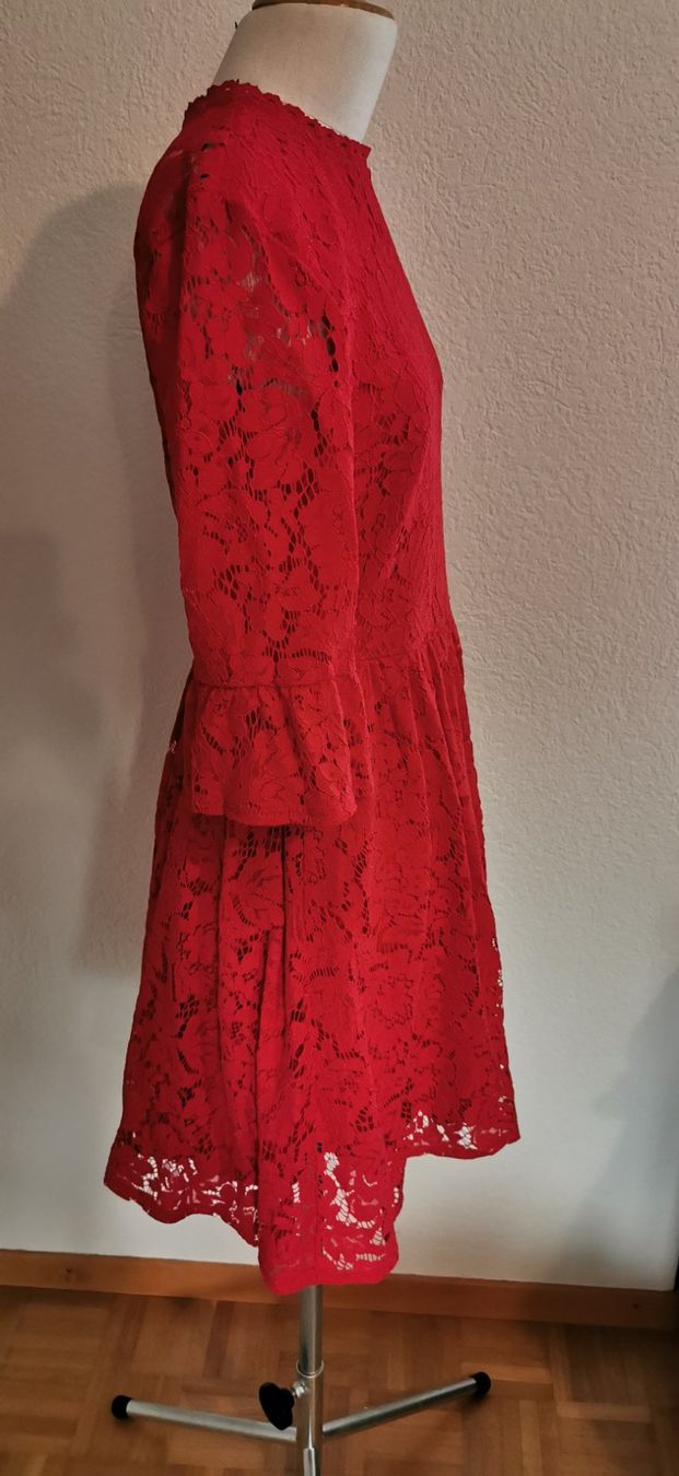 Vero Moda Kleider: rotes Spitzenkleid XS, Vero Moda, neu – Neu und originalverpackt aus Zwillikon von Leewii 2
