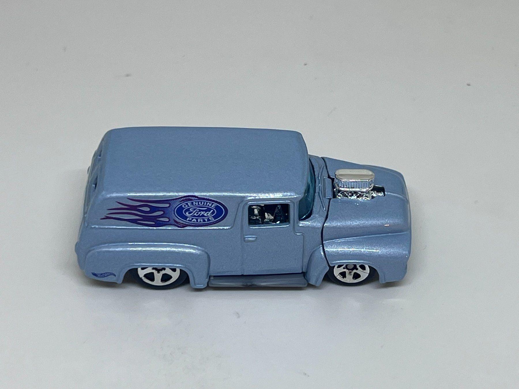 Hot Wheels Modellini d'auto: Hot Wheels '56 Ford – Nuovo (secondo la descrizione) da Wildegg venduto da LaaBoutique 1