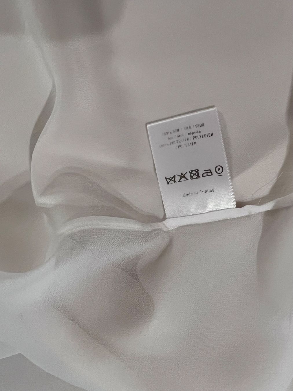 Sandro Camicette: Sandro Bluse Seide und Polyester, Grösse 2 – Usato da Bergdietikon venduto da pinkerton13 8