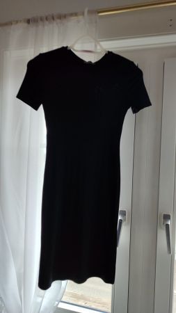Kleid Inside schwarz Gr. S NEU