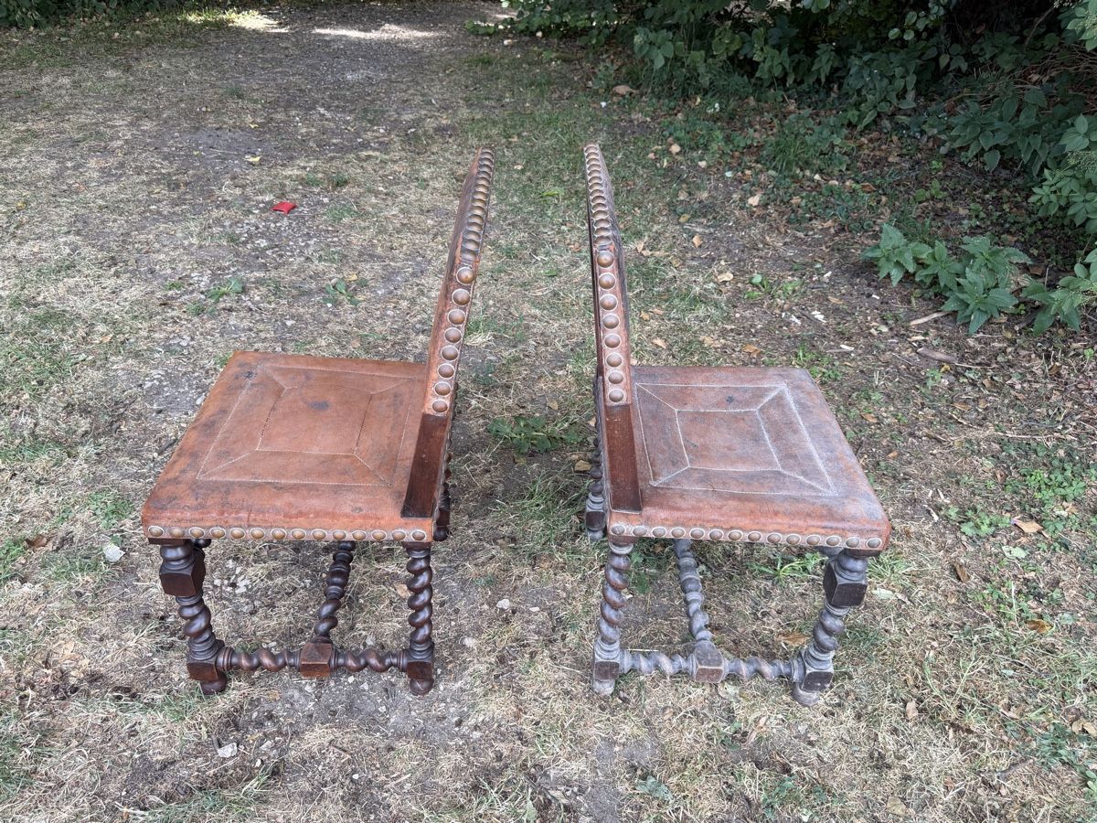 Stühle: Antik Louis Treize Stuhl  – Gebraucht aus Domdidier von Watch3210 1