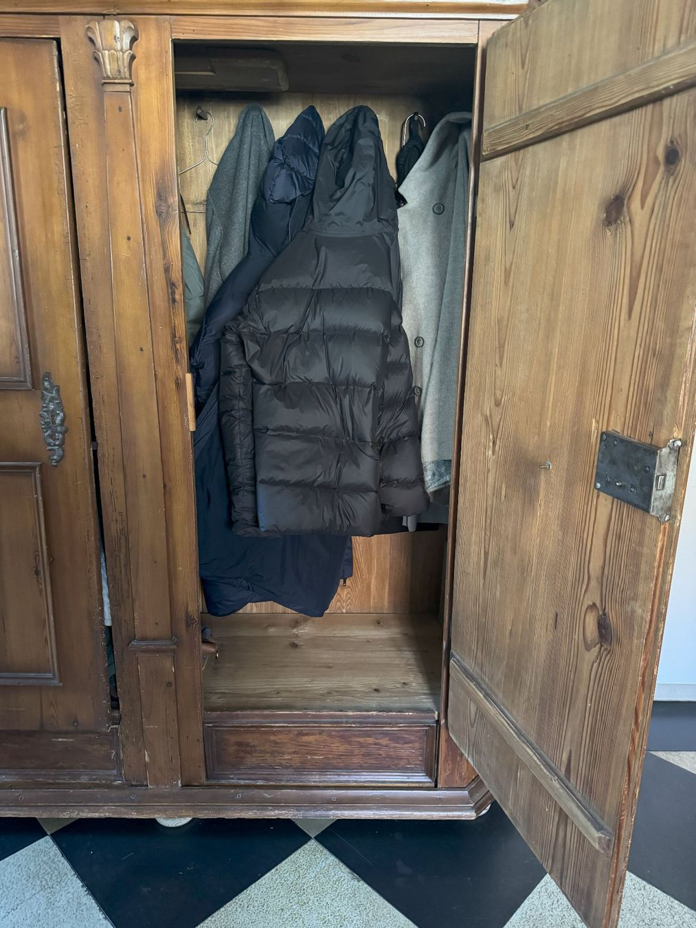 Armadi: Bauernschrank – Usato da Allmendingen b. BE venduto da guterdeal07 2