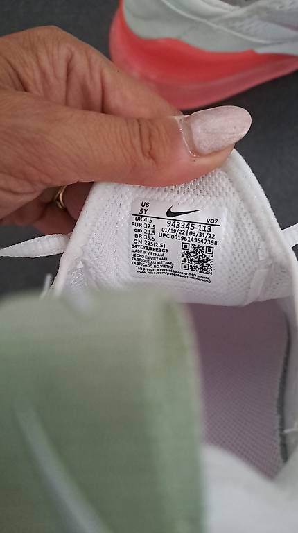 Chaussures hommes: Nike air270 – D'occasion à Losone par LauBeta 1