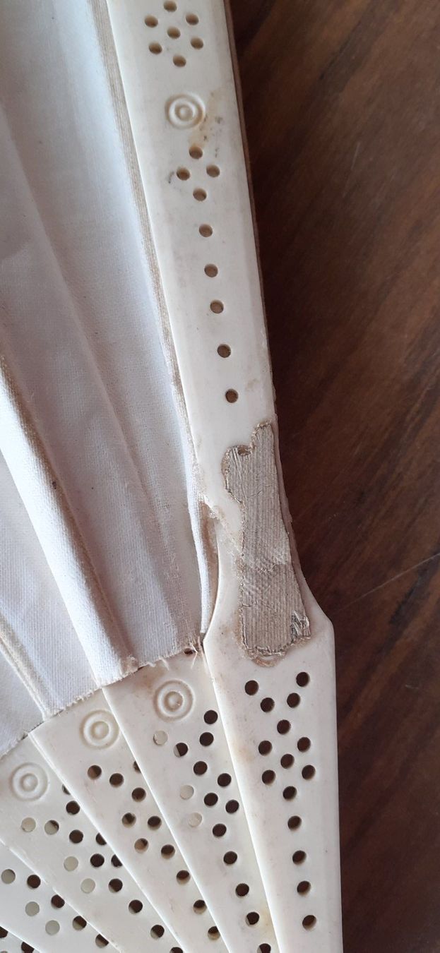 Tutte le decorazioni: Fächer 1950er Textil – Usato da Mörschwil venduto da antiksalon21 9