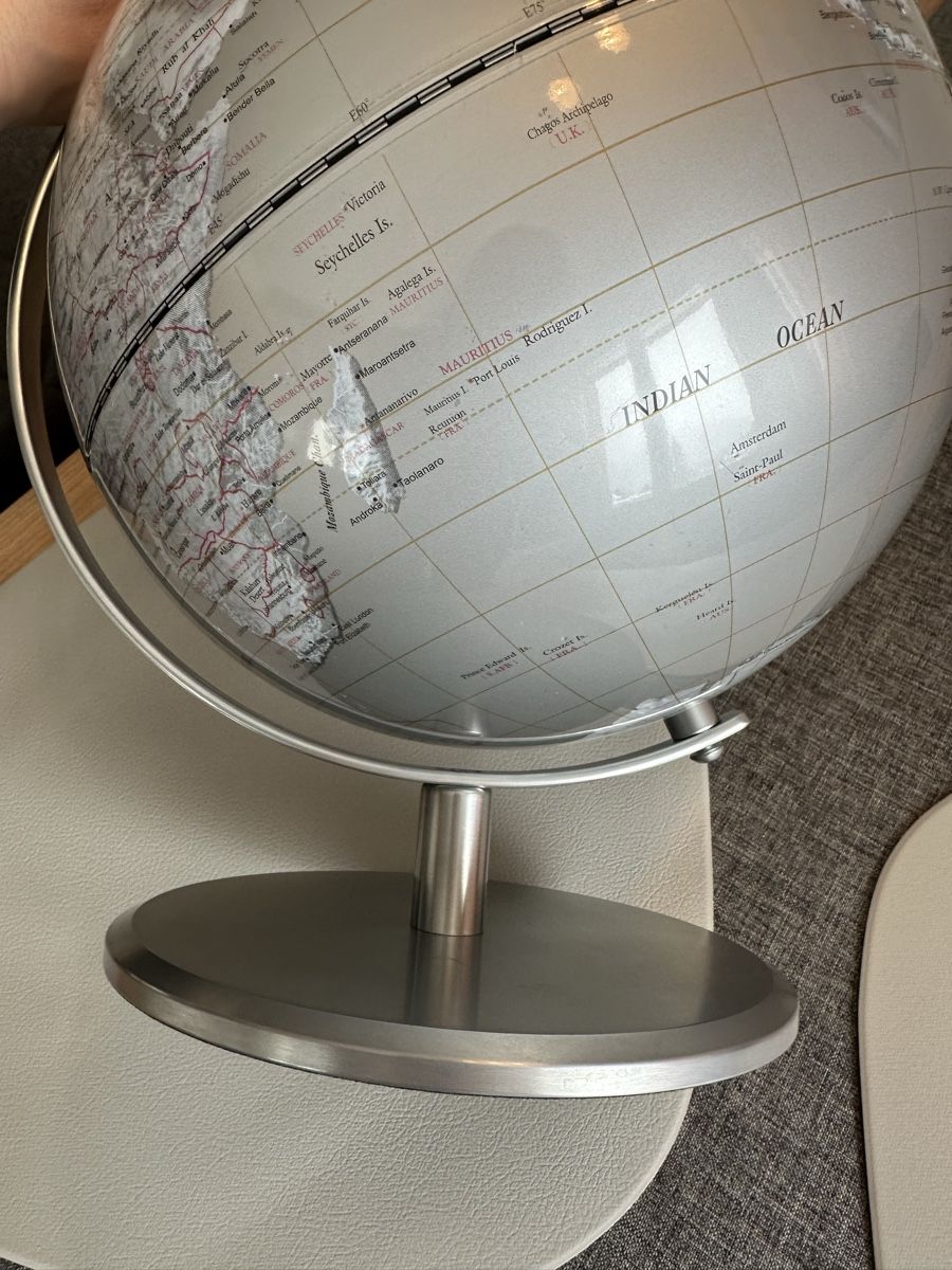Sonstige Dekorationen & Accessoires: Globus „emform Planet“ in Silber – Gebraucht aus Celerina von Little29 5