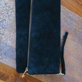 Wildleder Clutches